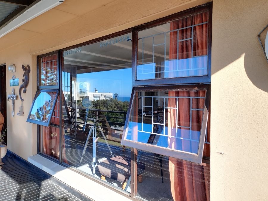 4 Bedroom Property for Sale in Noorsekloof Eastern Cape